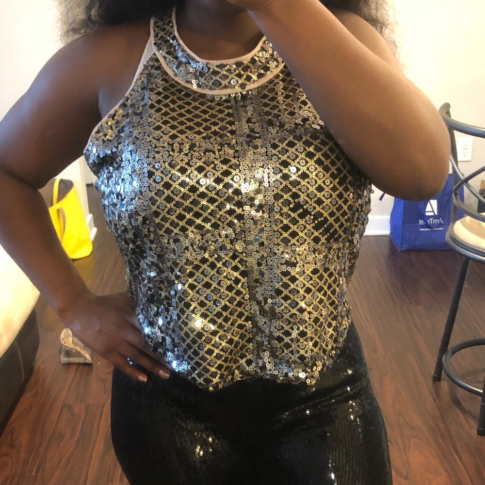Sequin Top - Picture 2 of 4
